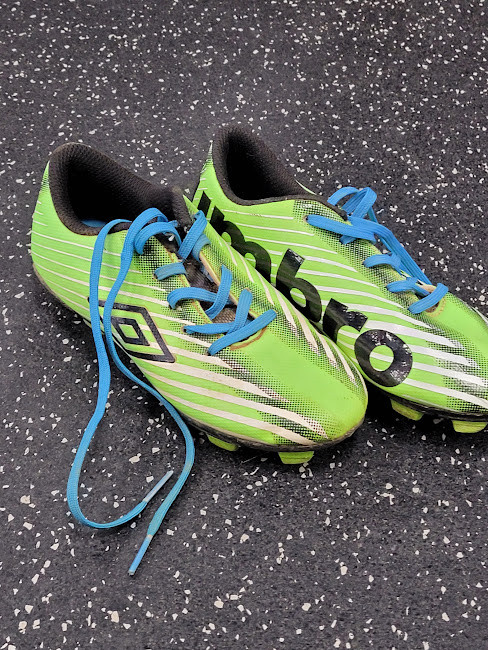 Vist Large View of Product Image Which is Used Umbro Soccer Cleats Neon Green Youth 12.0