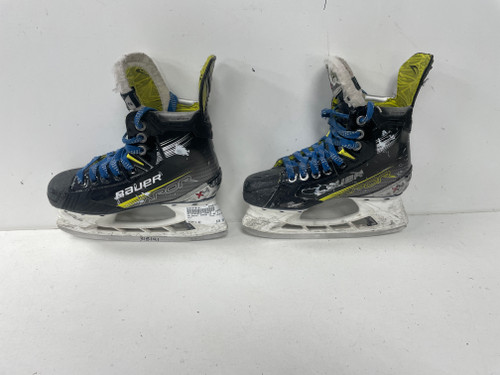 Vist Large View of Product Image Which is Used Bauer VAPOR X4 Junior Hockey Skate Junior 02