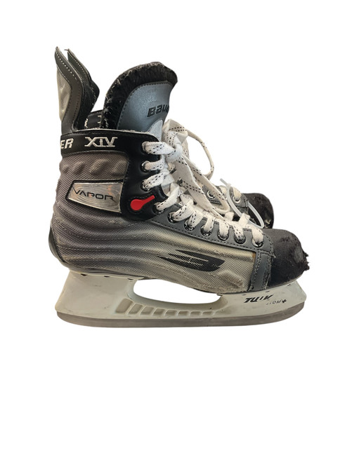 Vist Large View of Product Image Which is Used Bauer XIV SZ 8 EE Senior Hockey Skate Senior 8