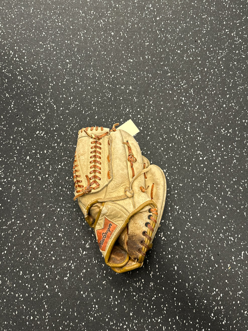 Vist Large View of Product Image Which is Used MacGregor M15T BB/SB Glove RH Throw Brown 11 1/2"