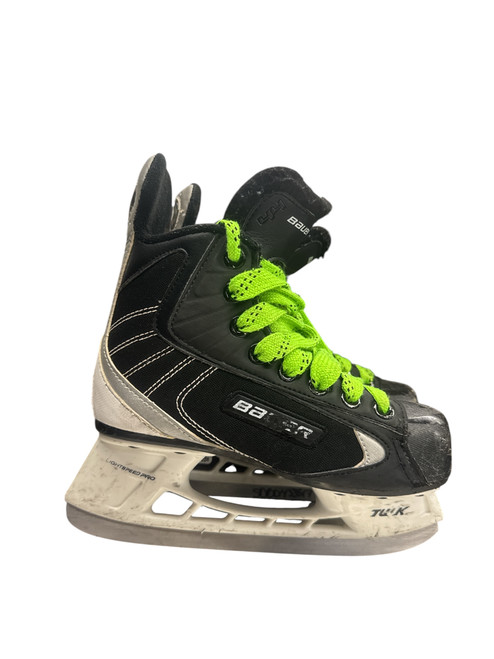 Vist Large View of Product Image Which is Used Bauer FLEXLITE 44 Youth Hockey Skate Youth 13.0