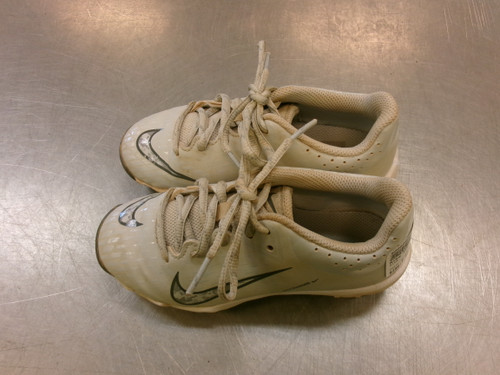 Vist Large View of Product Image Which is Used Nike SOFTBALL BB/SB Cleats White Youth 12.0