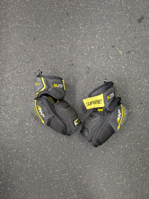 Vist Large View of Product Image Which is Used Bauer S29 Junior Elbow Pads MD