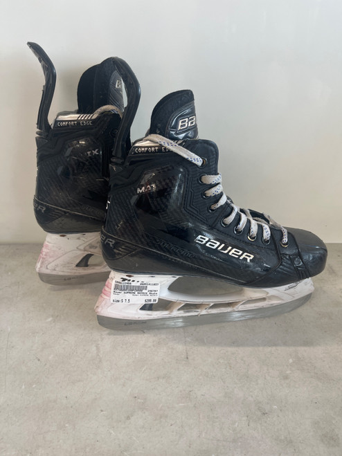 Vist Large View of Product Image Which is Used Bauer SUPREME MATRIX Senior Hockey Skate Senior 7.5