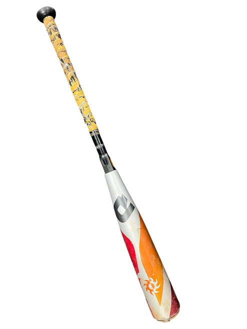 Vist Large View of Product Image Which is Used Demarini VOODOO BB/SB USA 2 5/8 Bat 29"