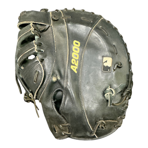 Vist Large View of Product Image Which is Used Wilson A2000 BB/SB First Base LH Throw None 12"