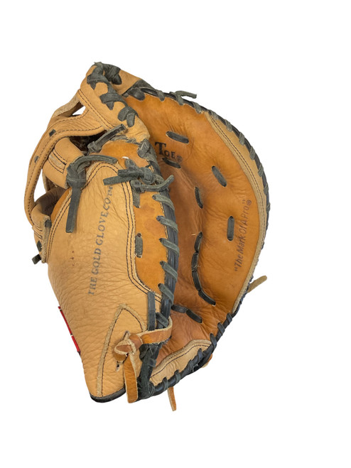 Vist Large View of Product Image Which is Used Rawlings CHAMPION SERIES BB/SB Catchers RH Throw Brown 32"