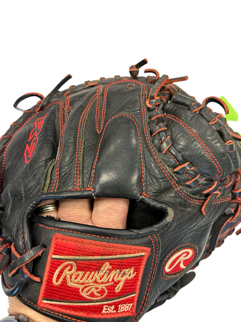 Vist Large View of Product Image Which is Used Rawlings R9 BB/SB Catchers RH Throw Black 32"