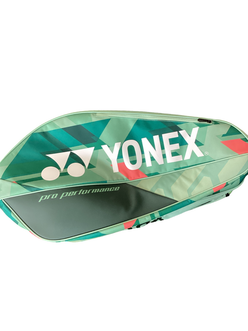 Vist Large View of Product Image Which is Used Yonex Racquet Accessory