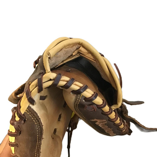 Vist Large View of Product Image Which is Used Akadema APM 241 BB/SB Catchers RH Throw Brown 33"