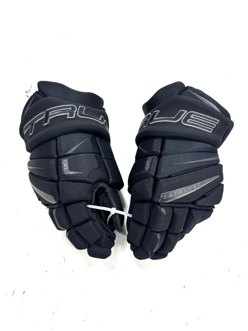 Vist Large View of Product Image Which is Used True CATALYST 7X5 Senior Gloves Black 13"