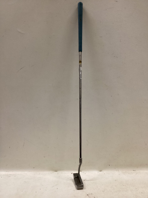 Vist Large View of Product Image Which is Used Lynx NOUVELLE Womens Putter RH