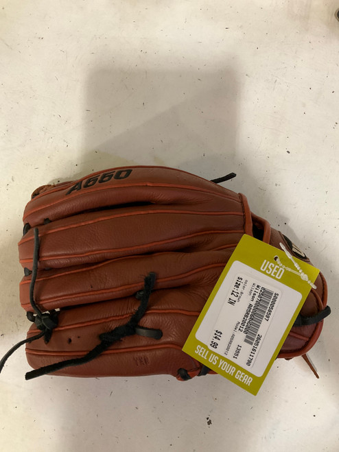 Vist Large View of Product Image Which is Used Wilson A05RB20012 BB/SB Glove RH Throw Brown 12"