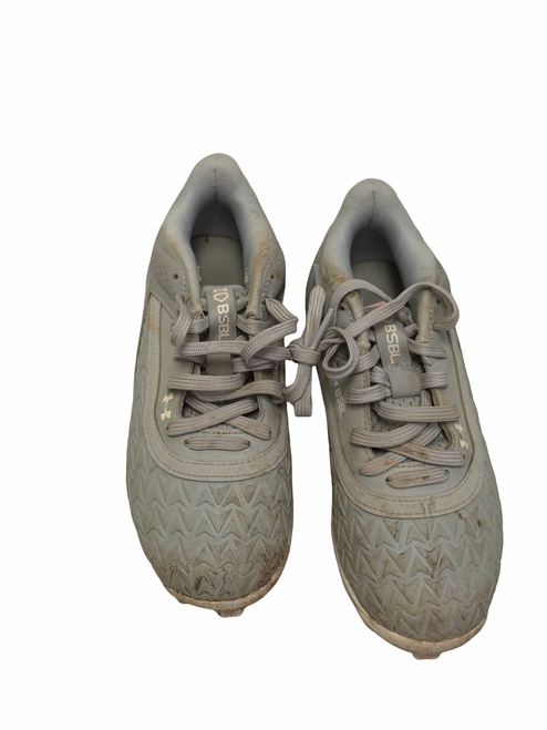 Vist Large View of Product Image Which is Used Under Armour Leadoff Low 3.0 RM 3027455-102 Baseball Cleats Grey Junior 02