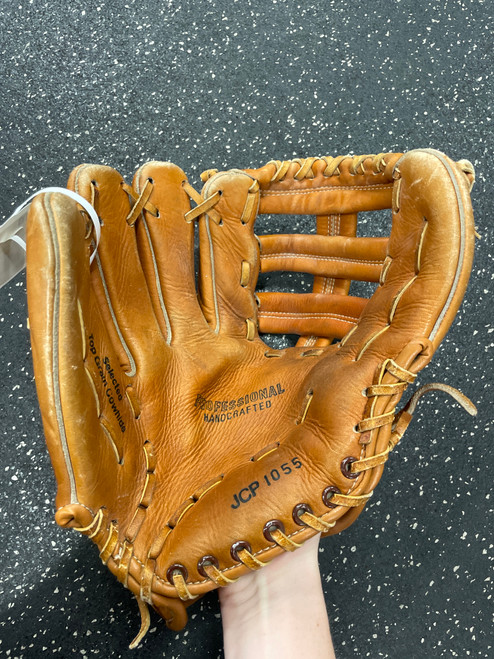 Vist Large View of Product Image Which is Used JC PENNY JCP1055 BB/SB Glove LH Throw Brown 11"