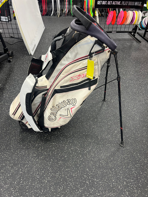 Vist Large View of Product Image Which is Used Callaway X HOT STAND BAG Mens Stand Bag White