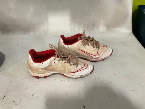 Vist Large View of Product Image Which is Used Nike 4.5 CLEATS BB/SB Cleats Red Junior 04.5