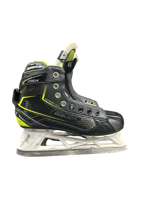 Vist Large View of Product Image Which is Used Bauer GSX Junior Goalie Skate Junior 04