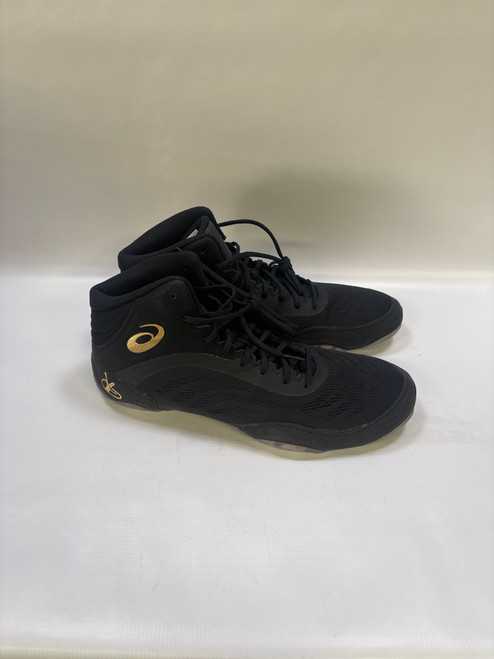 Vist Large View of Product Image Which is Used Asics Wrestling Shoes Black Youth 12.0