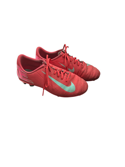 Vist Large View of Product Image Which is Used Nike Soccer Cleats Coral Senior 6