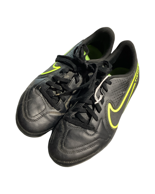 Vist Large View of Product Image Which is Used Nike Soccer Cleats Black Junior 03.5