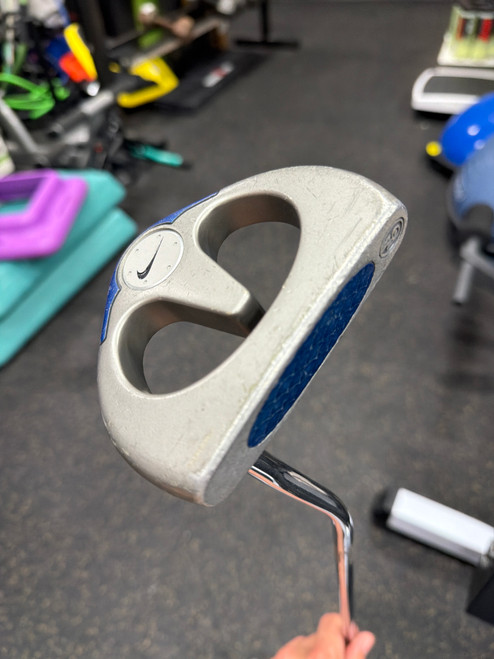 Vist Large View of Product Image Which is Used Nike OZ Mens Putter RH