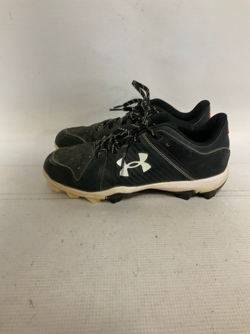 Vist Large View of Product Image Which is Used Under Armour LEADOFF BB/SB Cleats Black Junior 05