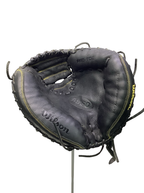 Vist Large View of Product Image Which is Used Wilson A950 CATCHERS BB/SB Catchers RH Throw Black 34"