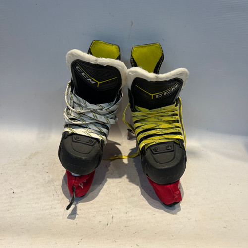 Vist Large View of Product Image Which is Used CCM 9370 SUPER TACKS Junior Hockey Skate Junior 02