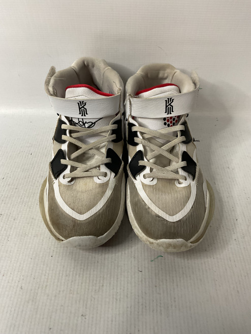 Vist Large View of Product Image Which is Used Nike Basketball Shoes Y White Junior 03