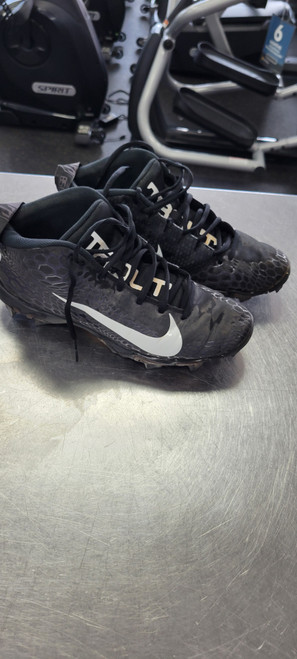 Vist Large View of Product Image Which is Used Nike TROUT 8 BB/SB Cleats Black Senior 8