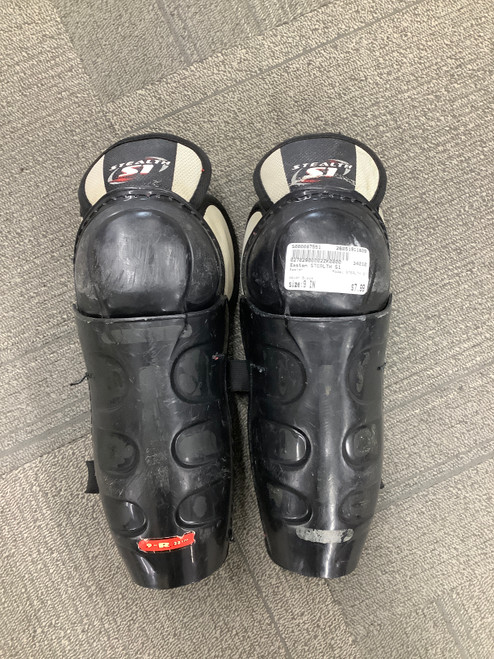 Vist Large View of Product Image Which is Used Easton STEALTH S1 Youth Shin Guards Black 9"