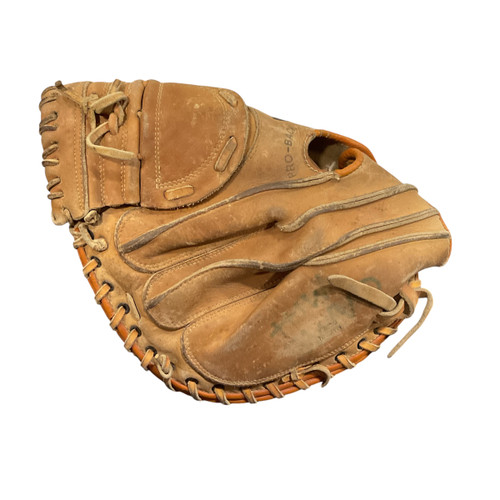 Vist Large View of Product Image Which is Used Wilson CARLTON FISK BB/SB Catchers RH Throw Brown 32"