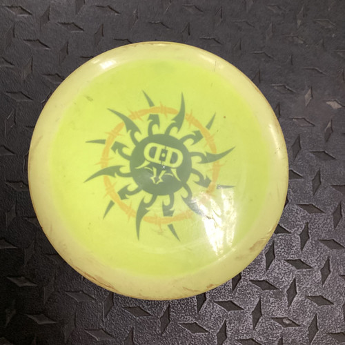 Vist Large View of Product Image Which is Used Dynamic Discs ESCAPE Disc Golf Driver Yellow