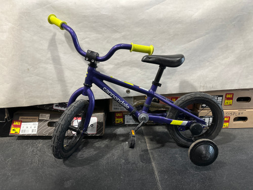Vist Large View of Product Image Which is Used Cannondale TRAIL BOYS BIKE Mountain Bike Boys Royal Blue 14"