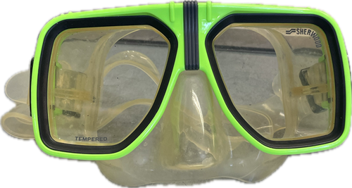 Vist Large View of Product Image Which is Used Underwater Mask Yellow