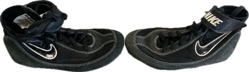 Vist Large View of Product Image Which is Used Nike Wrestling Shoes Black Junior 01.5