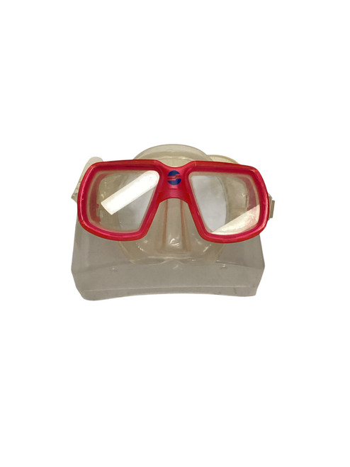 Vist Large View of Product Image Which is Used Underwater Mask Red