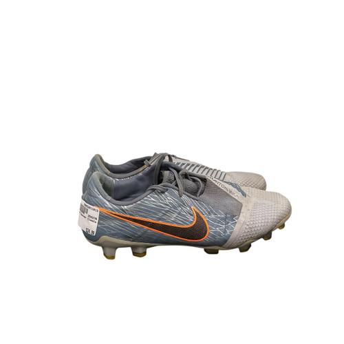 Vist Large View of Product Image Which is Used Nike Soccer Cleats Grey Senior 6.5
