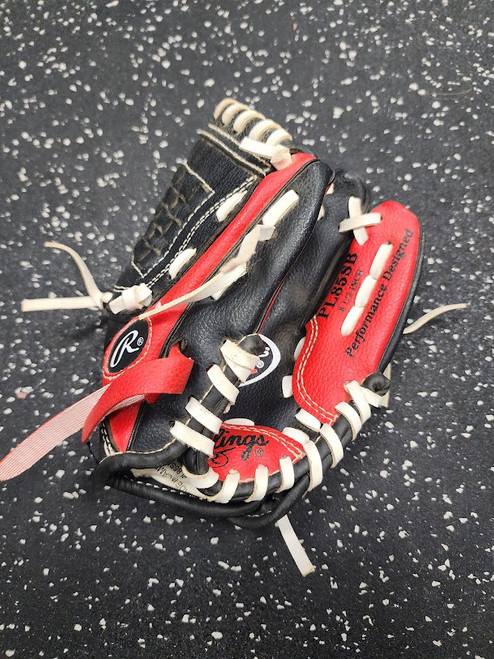Vist Large View of Product Image Which is Used Rawlings PL85SB BB/SB Glove RH Throw Black And Red 8"