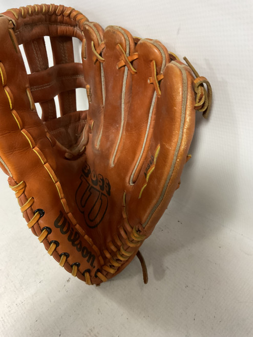 Vist Large View of Product Image Which is Used Wilson BOSS W BB/SB Glove RH Throw Brown 12 1/2"