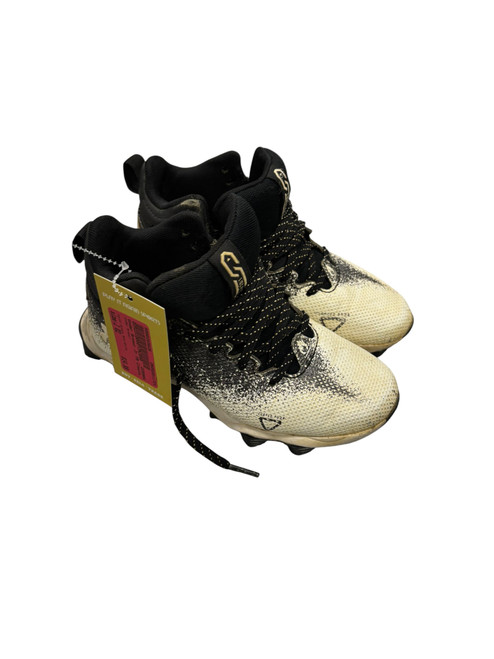 Vist Large View of Product Image Which is Used Under Armour Jr FB Cleats Black And White Junior 02