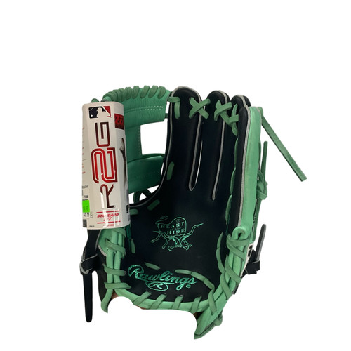 Vist Large View of Product Image Which is Used Rawlings PROR204-2NM HEART OF THE HIDE BB/SB Glove RH Throw Navy Blue 11 1/2" - NEVER USED