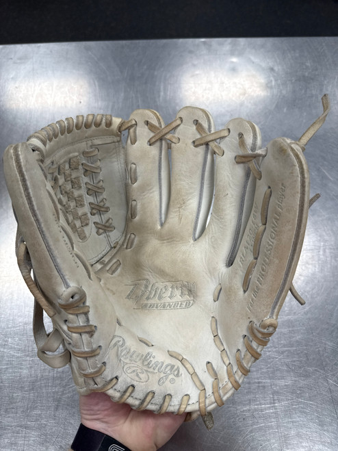 Vist Large View of Product Image Which is Used Rawlings LIBERTY ADVANCED RLA120-18W BB/SB Glove RH Throw White 12"