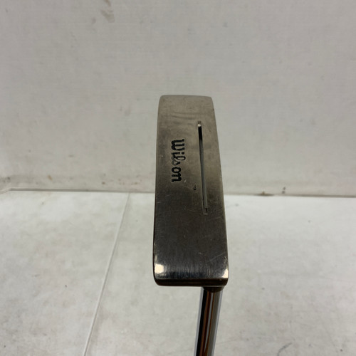 Vist Large View of Product Image Which is Used Wilson DEEP RED FLUID FEEL 7 Mens Putter RH