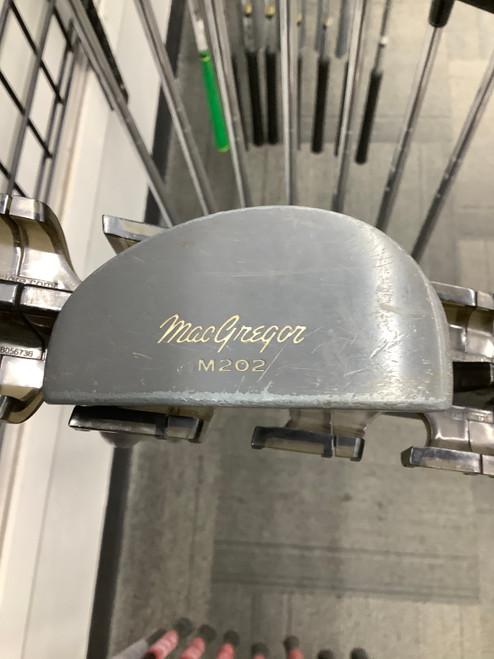 Vist Large View of Product Image Which is Used MacGregor M202 Mens Putter RH