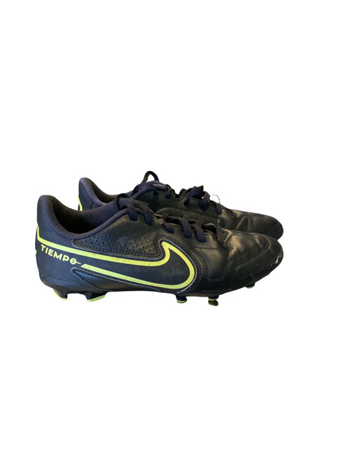 Vist Large View of Product Image Which is Used Nike Soccer Cleats Black Junior 03