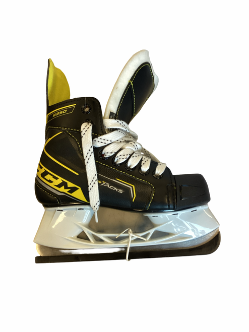 Vist Large View of Product Image Which is Used CCM SUPER TACKS 9350 Youth Hockey Skate Youth 13.0