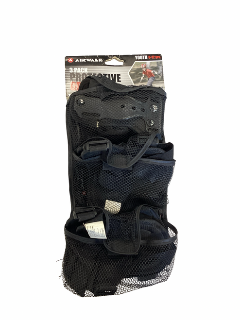 Vist Large View of Product Image Which is Airwalk Inline Protective Set Black SM