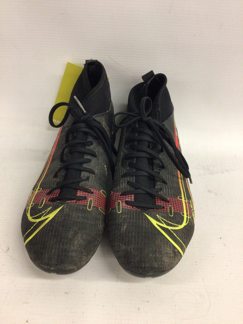 Vist Large View of Product Image Which is Used Nike Soccer Cleats Black Junior 04.5